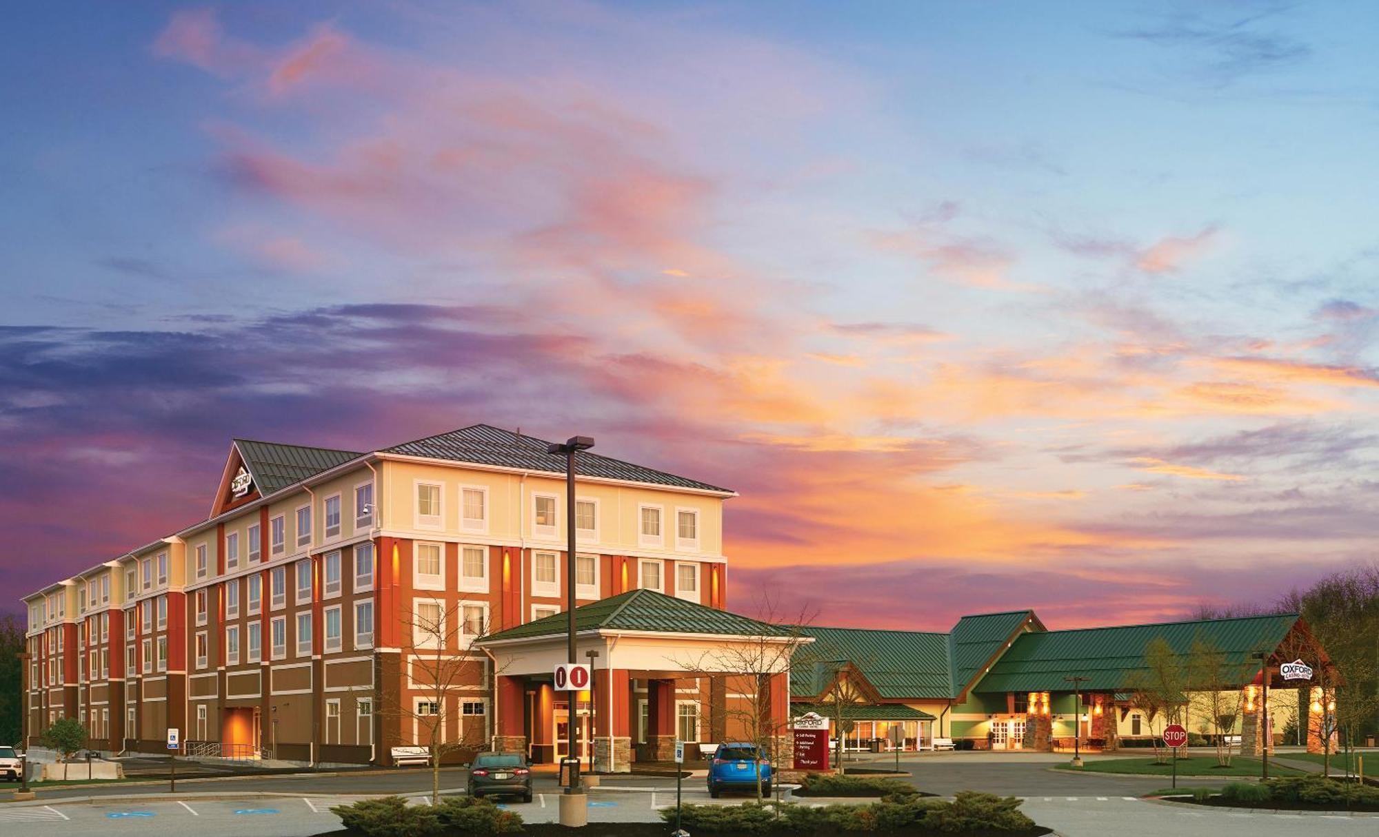 Oxford Casino Hotel Exterior foto